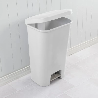 11.9gal Step Trash Can White - Brightroom™ 6 11.9gal Step Trash Can White - Brightroom™ - Image 4
