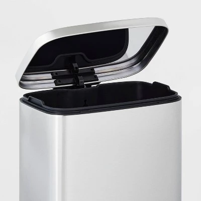 45L Rectangular Step Trash Can - Brightroom™ Gold 4 45L Rectangular Step Trash Can - Brightroom™ Gold - Image 2